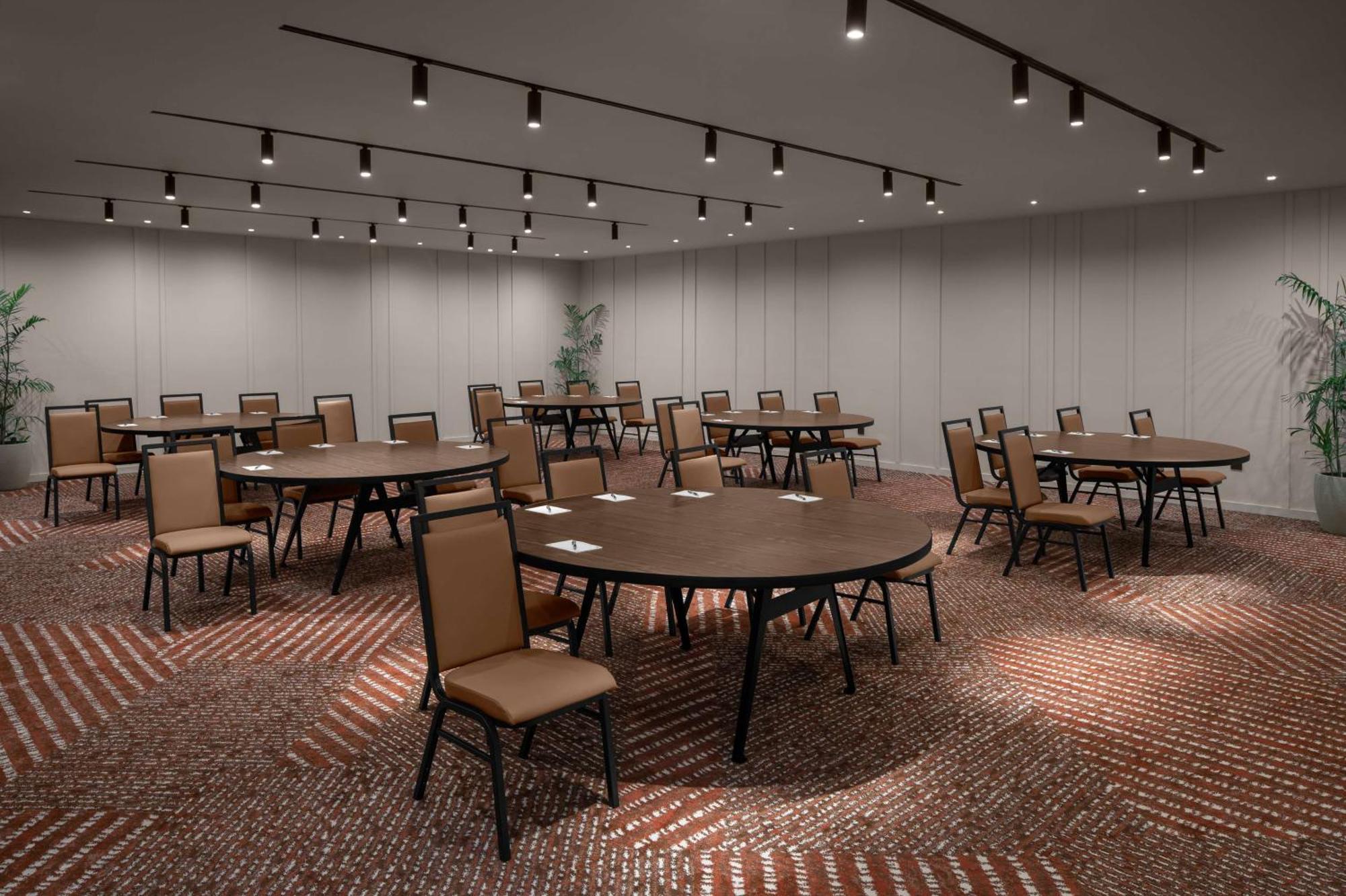 Rok Hotel Kingston Tapestry Collection By Hilton Exteriör bild