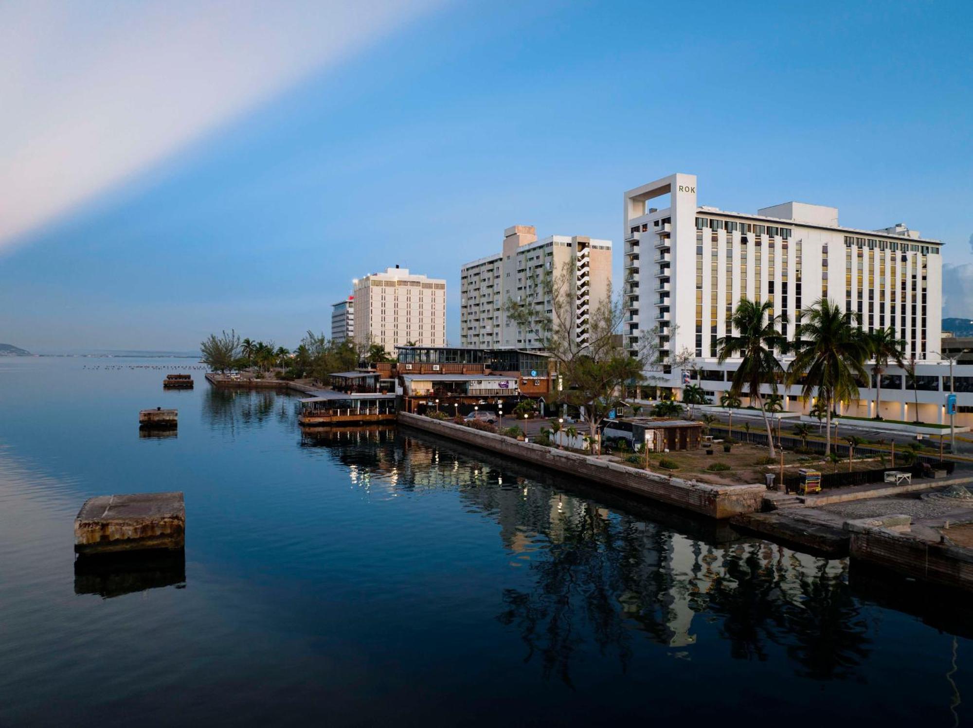 Rok Hotel Kingston Tapestry Collection By Hilton Exteriör bild